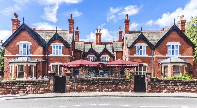 Bawn Lodge Hotel