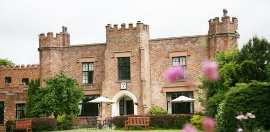 Crabwall Manor Hotel & Spa Crabwell Manor Hotel & Spa