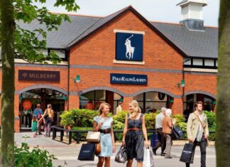 Cheshire Oaks Designer Outlet: the complete guide (best time to visit, parking, restaurants & deals)