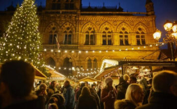 Chester Christmas Market 2026: Dates, Opening Times & Visitor Guide Chester Christmas Market 2025