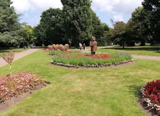 Grosvenor Park Chester: Visitor Guide, Things to Do & Opening Times Grosvenor Park
