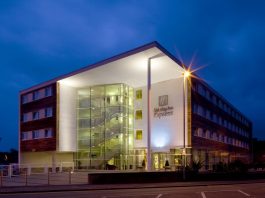 Holiday Inn Express Chester Racecourse Holiday Inn Express - Chester Racecourse