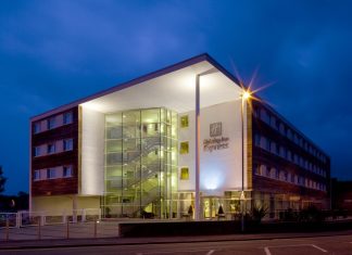 Holiday Inn Express Chester Racecourse Holiday Inn Express - Chester Racecourse