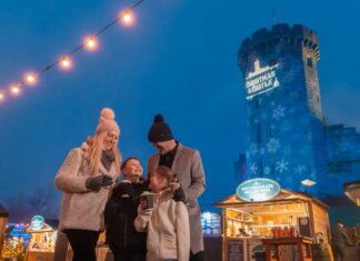 Christmas at Warwick Castle 2025: the complete guide (dates, tickets, Light Trail, ice skating & Santa sleepovers) Christmas at Warwick Castle 2025
