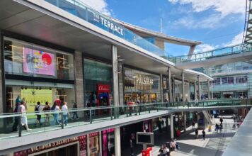 Liverpool One: The Complete Guide to Shops, Dining, Parking & Experiences Liverpool ONE
