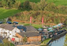 The Shady Oak Tiverton: The Shady Pub, Menu, Opening Times & Visitor Guide The Shady Oak Tiverton.