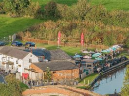 The Shady Oak Tiverton: The Shady Pub, Menu, Opening Times & Visitor Guide The Shady Oak Tiverton.