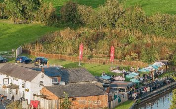 The Shady Oak Tiverton: The Shady Pub, Menu, Opening Times & Visitor Guide The Shady Oak Tiverton.